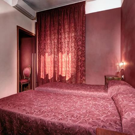 Imperial Guesthouse Roma Esterno foto